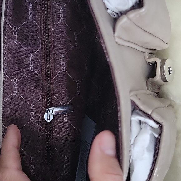 NEW ALDO Tan Shoulder Bag. - Picture 9 of 17